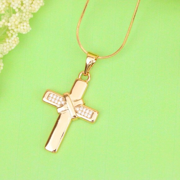 "Rose Gold Cross Pendant with Crystal Detail and Polished Finish, XPPT1484 - Picture 5 of 13
